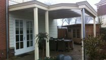 10. aluminium veranda met kunststofvlonders